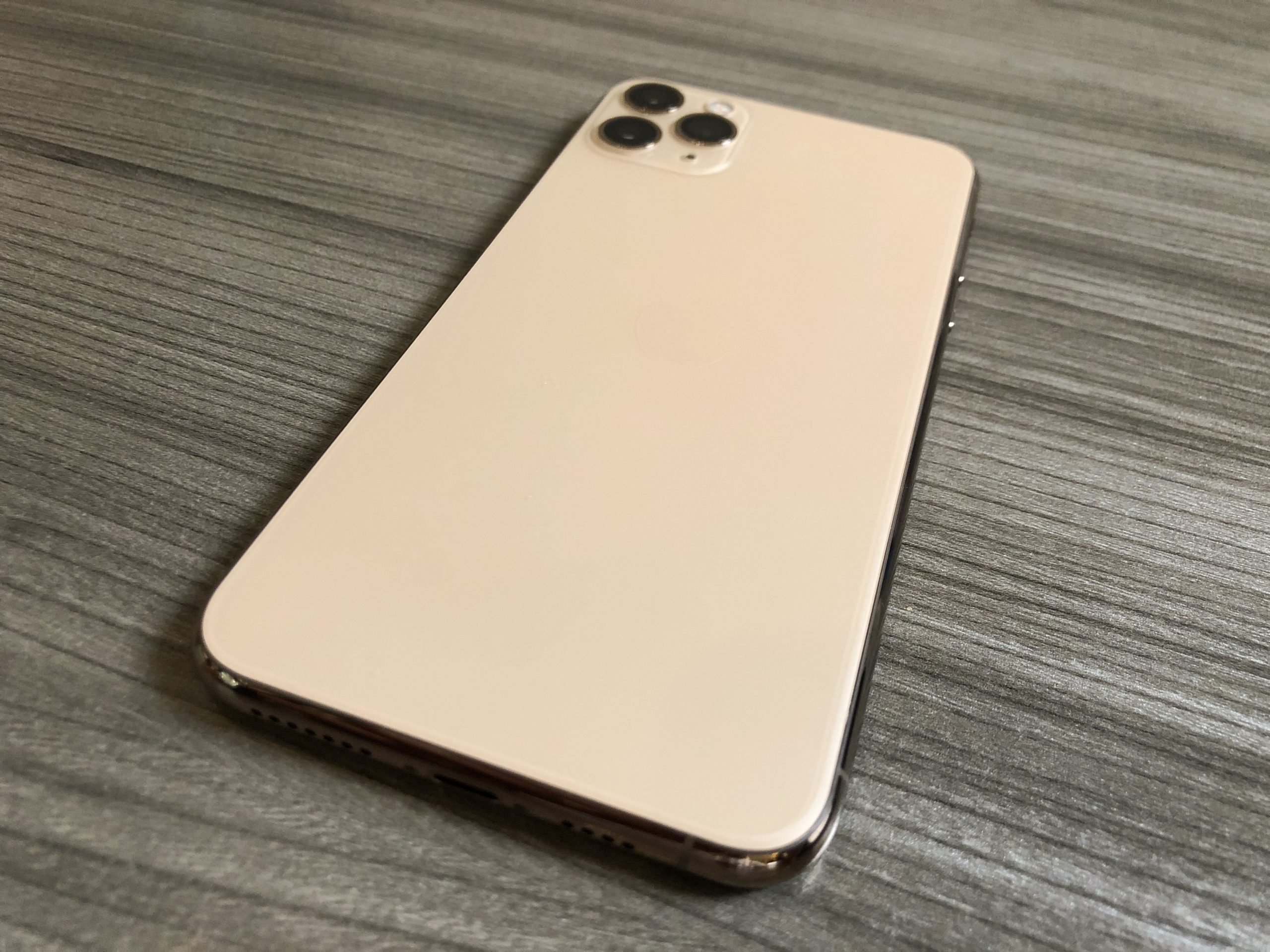 iPhone 11 Pro Max 64GB Refurbished SALE Free Power Bank - Mobile City