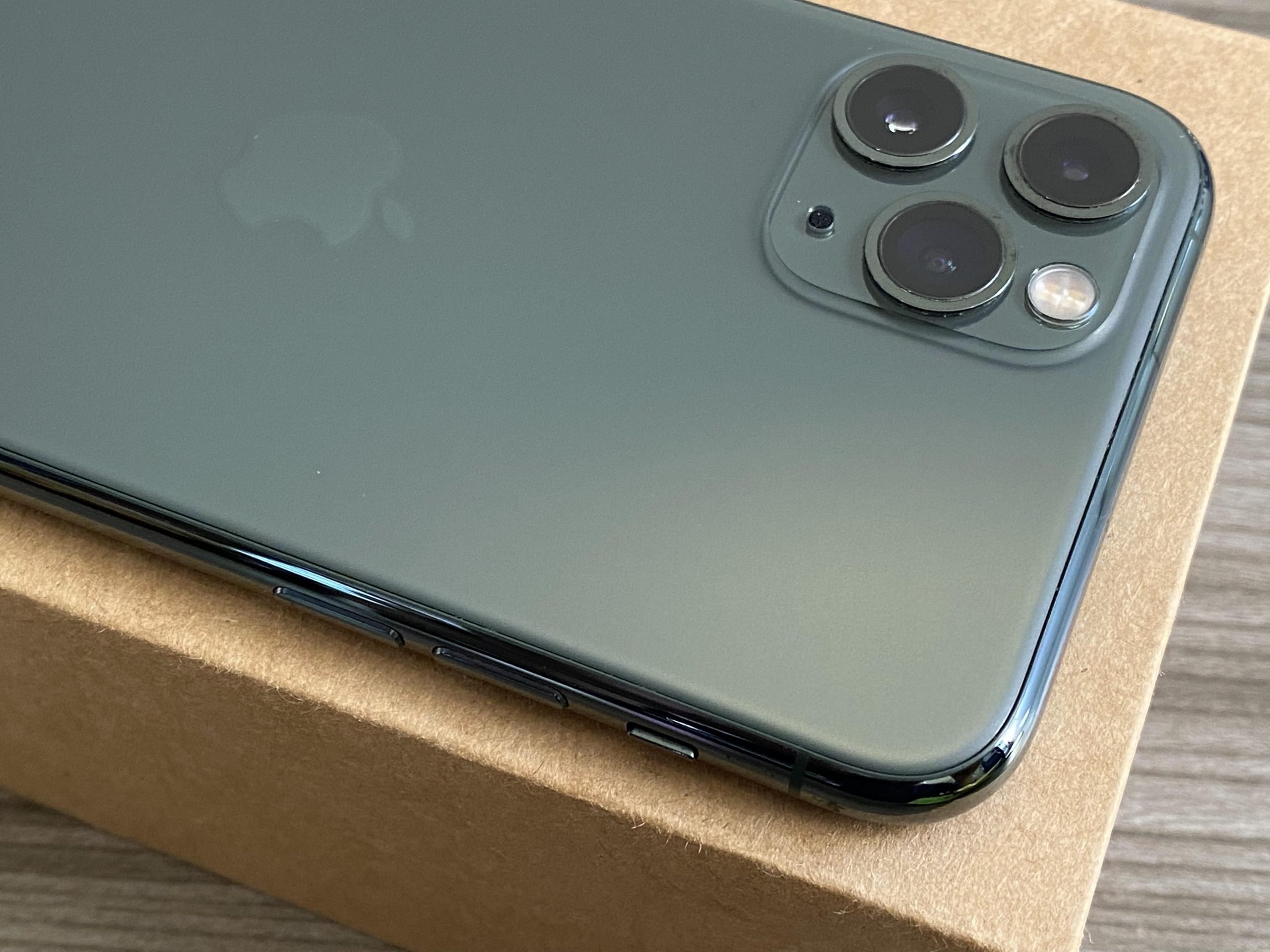 iPhone 11 Pro Max 64GB Refurbished SALE Free Power Bank - Mobile City