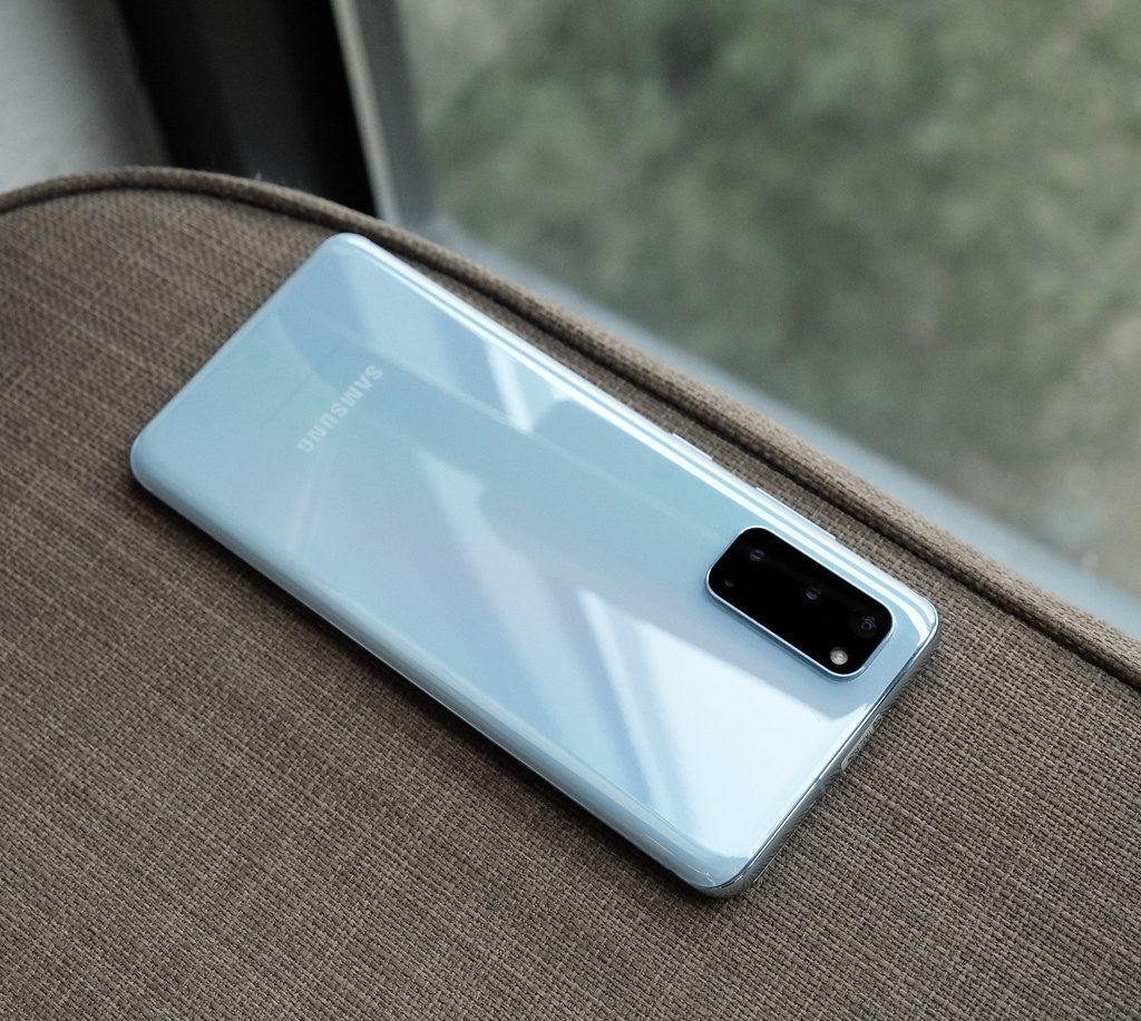 Samsung Galaxy S20 Plus 5G 128GB Cloud Blue Excellent Grade