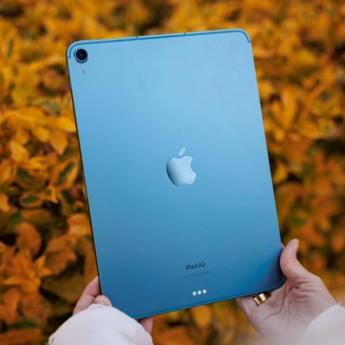 iPad Air 5 64GB Wi-Fi Blue M1 A2588 Excellent Grade Special Deal - Image 9
