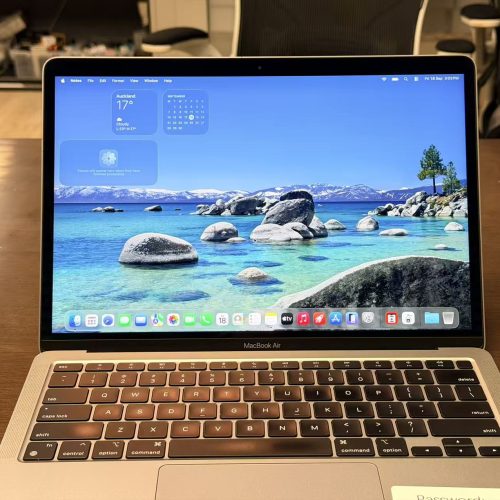 MacBook Air 13-inch M1 Chip with 256GB 8GB RAM Space Grey Excellent Grade A2337 Special Deal - Image 2