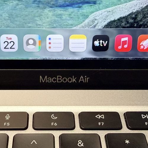 MacBook Air 13-inch M1 Chip with 256GB 8GB RAM Space Grey Excellent Grade A2337 Special Deal - Image 3