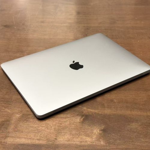 MacBook Air 13-inch M1 Chip with 256GB 8GB RAM Space Grey Excellent Grade A2337 Special Deal - Image 3