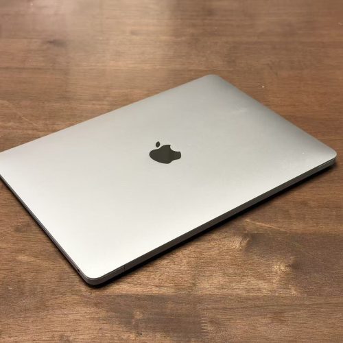MacBook Air 13-inch M1 Chip with 256GB 8GB RAM Space Grey Excellent Grade A2337 Special Deal - Image 3