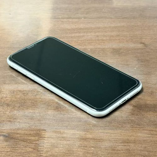 iPhone XR 128GB White Excellent Grade with Free Screen Protector 100% Battery Special Deal - Image 2