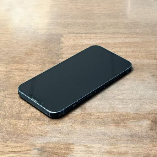 iPhone 13 128GB Midnight Good Grade 100% Battery Special Deal - Image 3