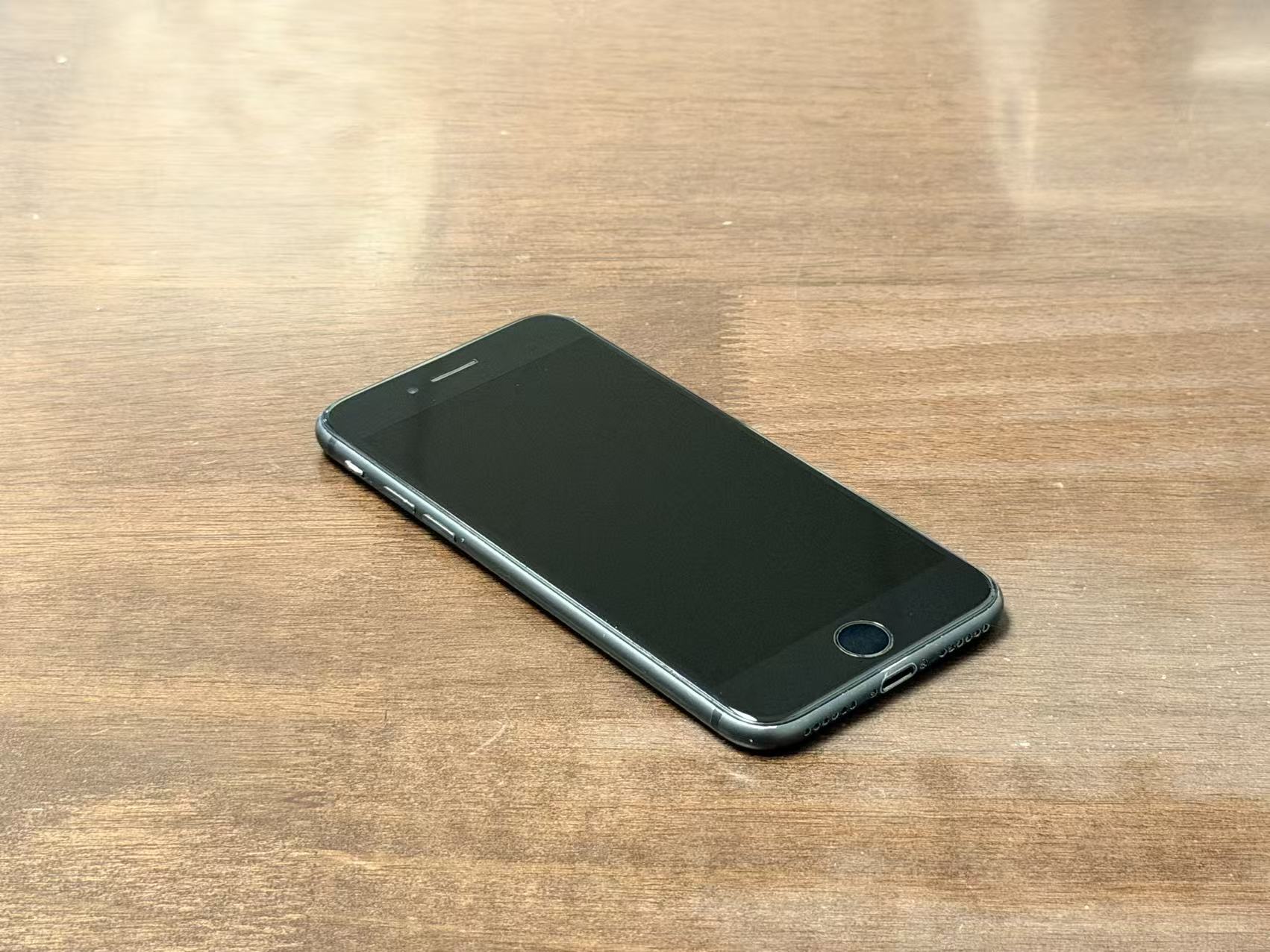 iPhone 8 64GB Black Excellent Grade 100% Battery Special Deal