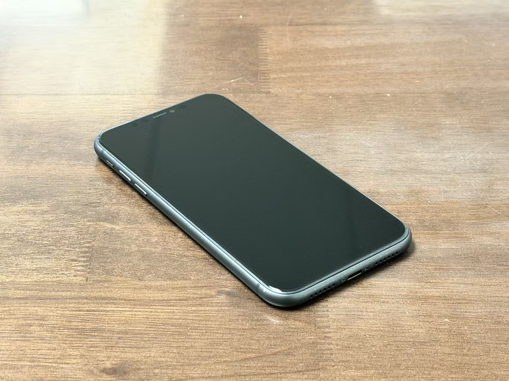 Apple iPhone 11 128GB Black ( Refurbished )