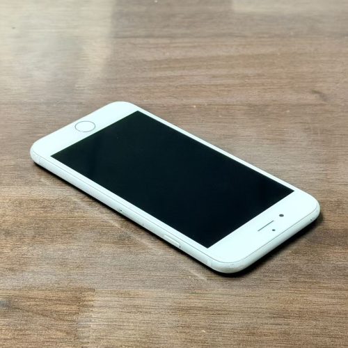 iPhone 8 64GB White Good Grade 100% Battery Special Deal - Image 4