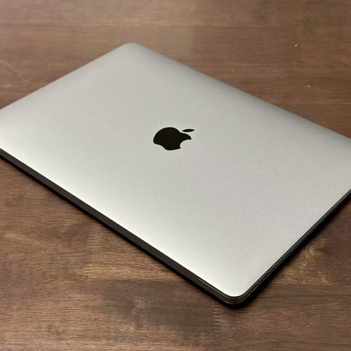 MacBook Air 13-inch M1 Chip 256GB 8GB RAM Space Grey Excellent Grade 100% Battery A2337 Special Deal - Image 4