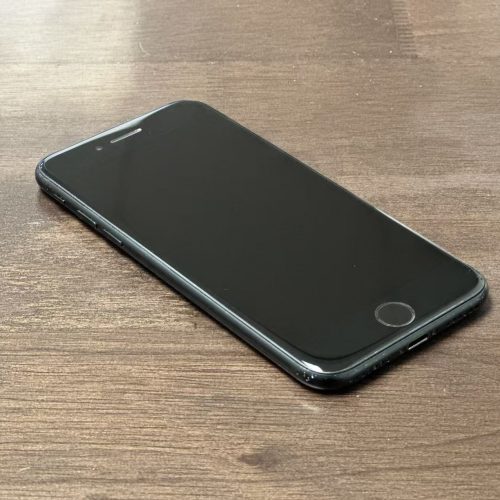 iPhone SE 2020 128GB Black Excellent Grade 100% Battery Special Deal - Image 2