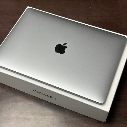 Macbook Pro 13 inch 2017 256GB 8GB RAM Space Grey Excellent Grade with Apple Box A1708 - Image 2