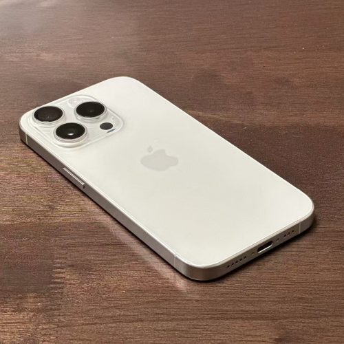 iPhone 15 Pro 256GB White Titanium Excellent Grade with Free Screen Protector Special Deal - Image 3