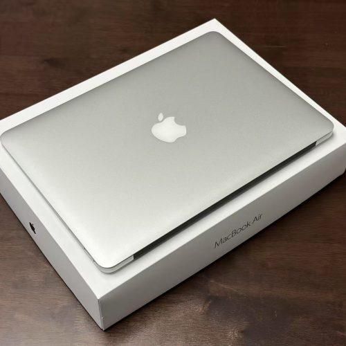 Macbook Air 13 inch 2017 128GB 8GB RAM Silver Like New with Apple Box 100% Battery A1466 - Image 3