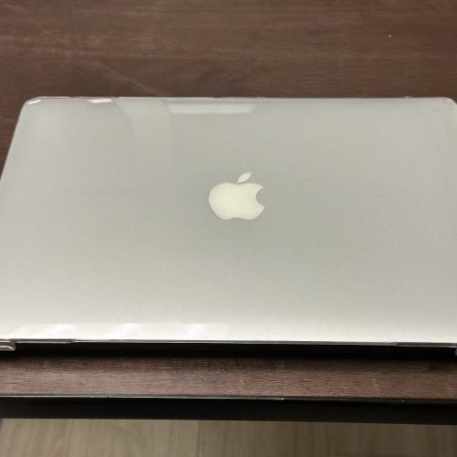 Macbook Air 13 inch 128GB Silver Good Grade with Free Case A1466 Special Deal - Image 3