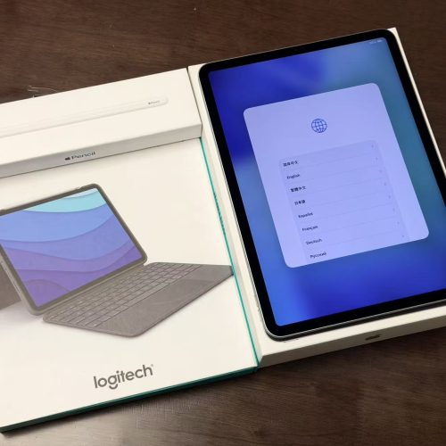 iPad Pro 11 inch 256GB M2 2022 (4th Generation) WiFi Space Grey Excellent Grade with Apple Pencil and Logitech Keyboard Case - Image 2