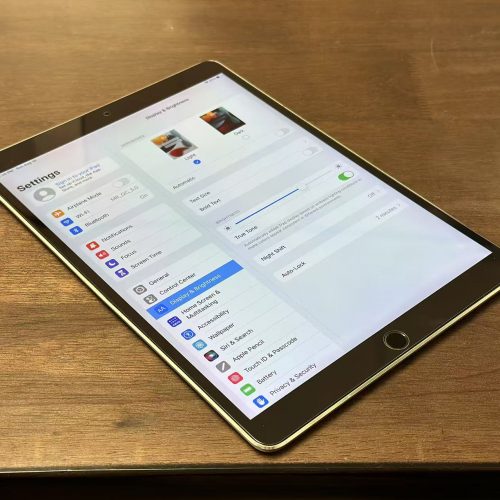 iPad Pro 10.5 inch 64GB Space Grey Wi-Fi A1701 Good Grade with Free Screen Protector Special Deal - Image 3