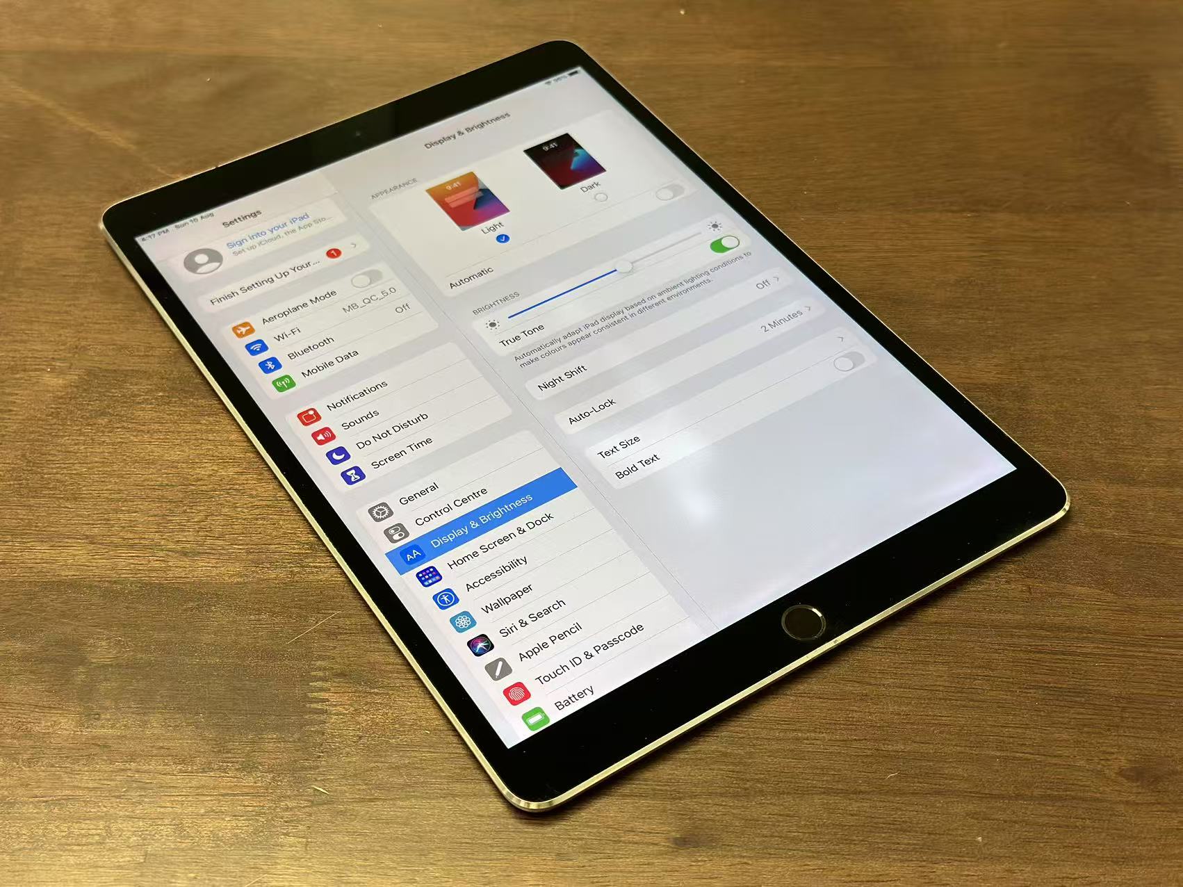 iPad Pro inch 64GB Space Grey Wi-Fi Cellular A1709 Good