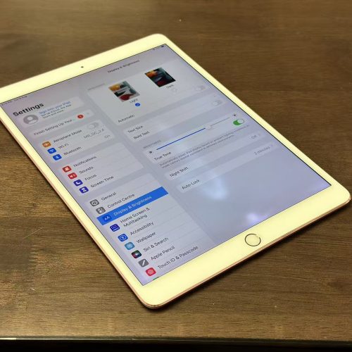 iPad Pro 10.5 inch 64GB Rose Gold WiFi A1701 Good Grade Special Deal - Image 3