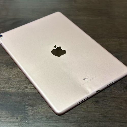 iPad Pro 10.5 inch 64GB Rose Gold WiFi A1701 Good Grade Special Deal - Image 4