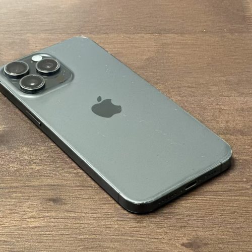 iPhone 15 Pro Max 256GB Black Titanium Good Grade with Free Screen Protector Special Deal - Image 4