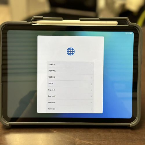 iPad 11th Gen A16 (2025) 128GB Silver Like New + Apple Pencil & Flip Case - Image 2