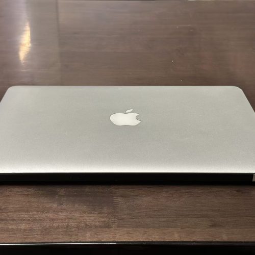 Macbook Air 13 inch 2017 128GB 8GB RAM Silver Good Grade A1466 Special Deal - Image 2