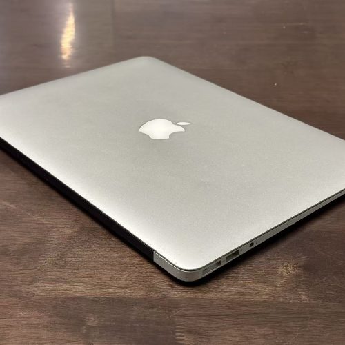 Macbook Air 13 inch 2017 128GB 8GB RAM Silver Good Grade A1466 Special Deal - Image 4