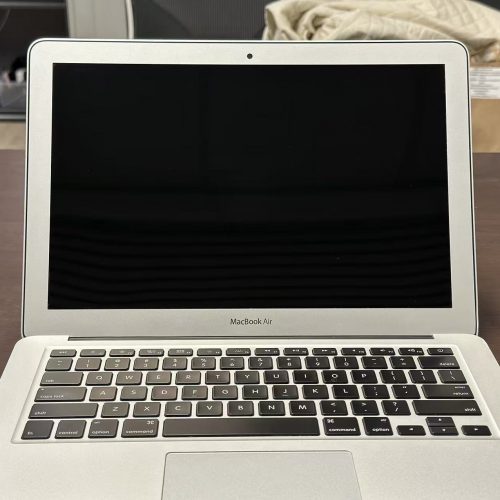 Macbook Air 13 inch 2017 128GB 8GB RAM Silver Good Grade A1466 Special Deal - Image 4