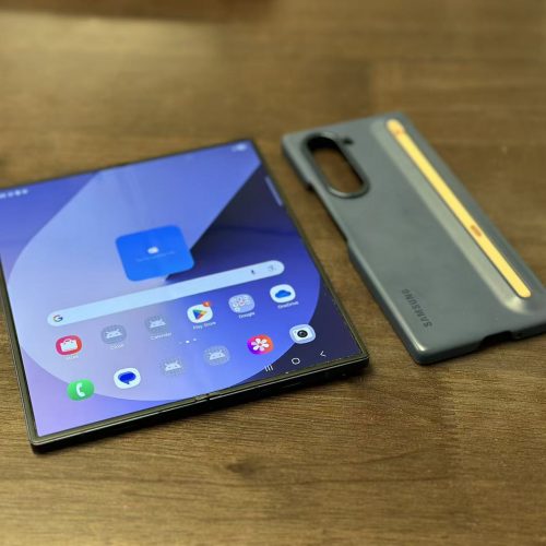 Samsung Galaxy Z Fold6 256GB Navy Blue Dual Sim Excellent Grade with Samsung Case & Stylus Special Deal - Image 3