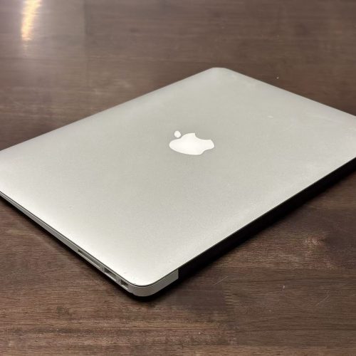 Macbook Air 13 inch 2017 128GB 8GB RAM Silver Good Grade A1466 Special Deal - Image 3