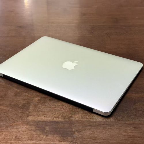 Macbook Air 13 inch 2017 128GB 8GB RAM Silver Good Grade A1466 Special Deal - Image 4
