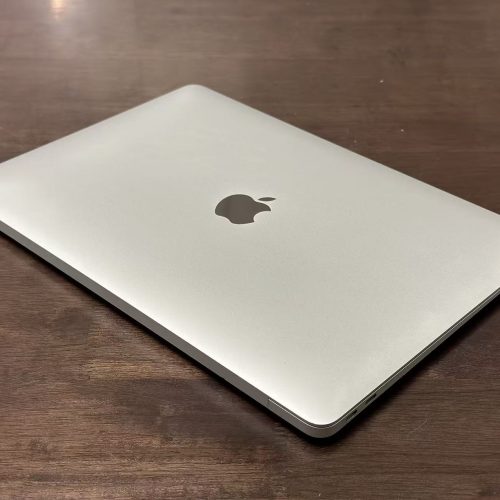 MacBook Air 13-inch M1 Chip with 256GB 16GB RAM Silver Excellent A2337 Special Deal - Image 6