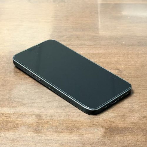 iPhone 16 Pro Max 256GB Black Titanium Excellent Grade with Free Screen Protector Special Deal - Image 2