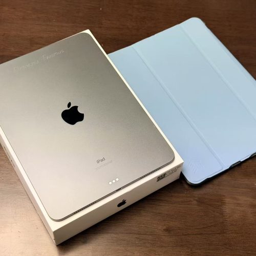 iPad Air 4 64GB Wi-Fi Space Grey A2316 Excellent Grade with Apple Box & Flip Case + Screen Protector - Image 5