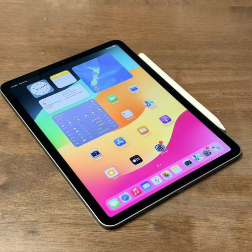 iPad Air 4th Gen 256GB Wi-Fi Space Grey A2316 Excellent Grade with Apple Pencil - Image 2