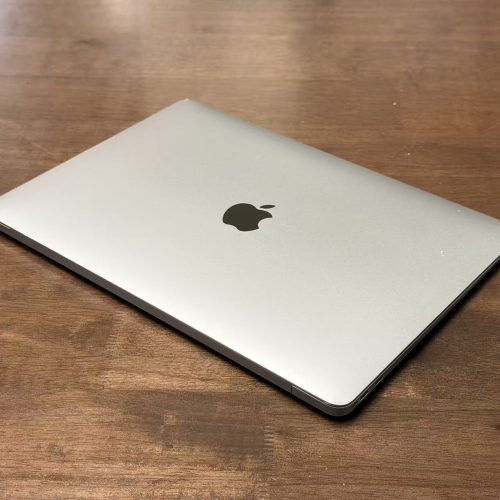 Macbook Air 13 inch 2018 256GB 16GB RAM Space Grey Good Grade Special Deal - Image 4