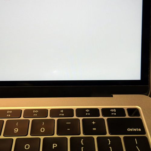 Macbook Air 13 inch 2018 256GB 16GB RAM Space Grey Good Grade Special Deal - Image 6