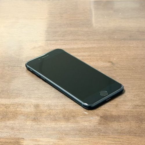 iPhone SE 2022 64GB (3rd Generation) Midnight Like New 100% Battery Special Deal - Image 2