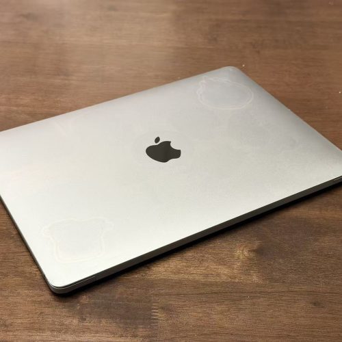 Macbook Pro 13 inch 2020 M1 256GB 8GB RAM Space Grey Good Grade 100% Battery Special Deal - Image 3