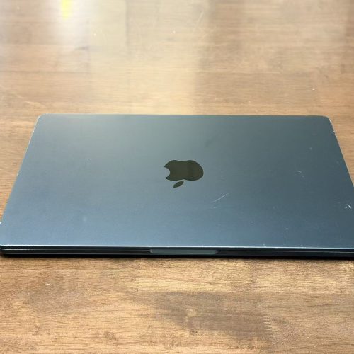 MacBook Air 2022 13 inch M2 chip 256GB SSD Midnight Good Grade Special Deal - Image 5