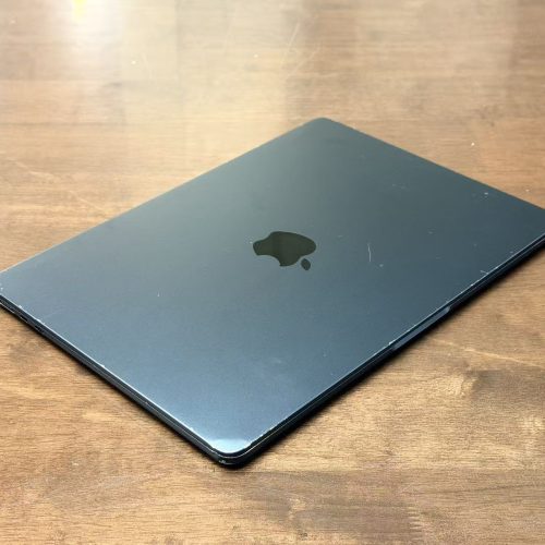 MacBook Air 2022 13 inch M2 chip 256GB SSD Midnight Good Grade Special Deal - Image 7