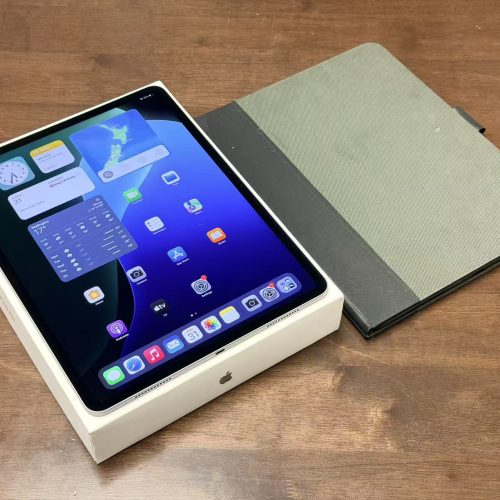 iPad Air 13 inch M2 (2024) 128GB Space Grey Wi-Fi A2898 Excellent Grade with Apple Box & Flip Case - Image 3