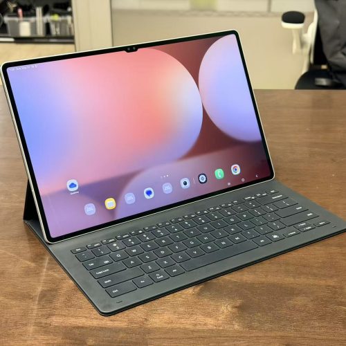 Samsung Galaxy Tab S10 Ultra 256GB Grey 14.6" Tablet Like New with Samsung Keyboard Case & Stylus - Image 3