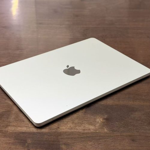 MacBook Air 2022 13 inch M2 Chip 256GB SSD Starlight Excellent Grade 100% Battery - Image 3
