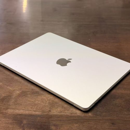 MacBook Air 2022 13 inch M2 Chip 256GB SSD Starlight Excellent Grade 100% Battery - Image 4