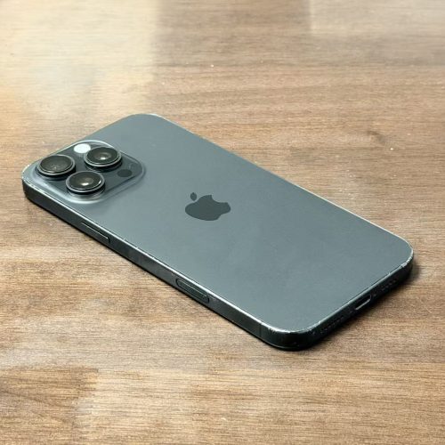 iPhone 16 Pro Max 512GB Black Titanium Good Grade with Free Screen Protector Special Deal - Image 3