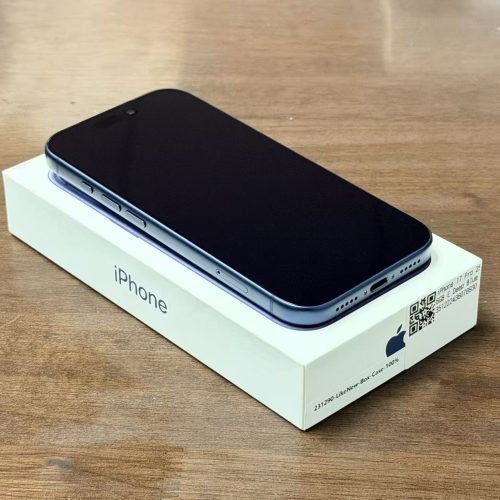 iPhone 17 Pro 256GB Deep Blue Like New with Apple Box & Free Case 100% Battery - Image 3