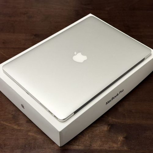 Macbook Pro 15 inch 512GB 16GB RAM Silver Good Grade with Apple Box Special Deal - Image 4
