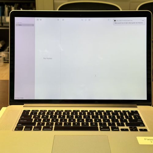 Macbook Pro 15 inch 512GB 16GB RAM Silver Good Grade with Apple Box Special Deal - Image 3
